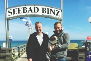 UrbanDog und Titus© urban-dog-Binz-Ruegen-Ostsee-Hundefreundlich