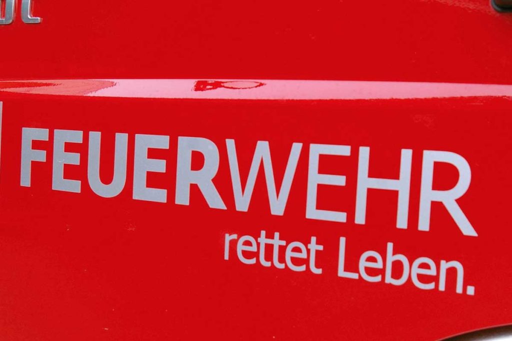 Saarbrücken: Feuerwehr befreit Hunde aus Wohnung